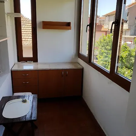 емилия Appartement *