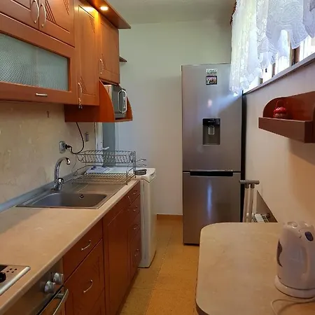 Apartmán емилия